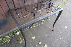 80.-Kalviskas-staliukas-balkone