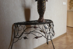 81.-Kalviskas-staliukas