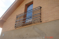 123.-Kalviski-metaliniai-balkono-tureklai