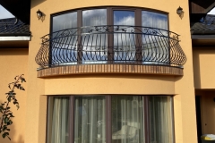 16.-Kalviski-metaliniai-balkono-tureklai