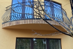 17.-Kalviski-metaliniai-balkono-tureklai