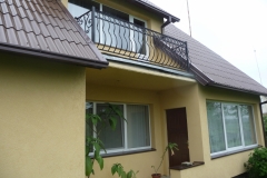 125.-Kalviski-metaliniai-balkono-tureklai