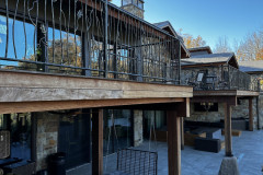 139.-Kalviski-metaliniai-balkono-ir-terasos-tureklai