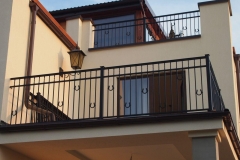 66.-Kalviski-metaliniai-balkono-tureklai