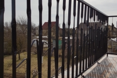 81.-Kalviski-metaliniai-balkono-tureklai