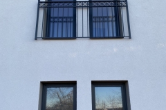 9.-Kalviski-metaliniai-balkono-tureklai