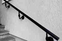 143.-Kalviskas-metalinis-laiptu-porankis