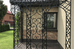 95.-Kalviska-metaline-pergola
