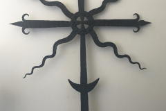 17.-Kalviska-metaline-saulute-kryzius