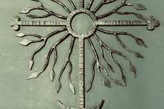 30.-Kalviskas-metalinis-kryzius-saulute