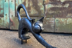 23.-Skulptura-kalviskas-metalinis-katinas