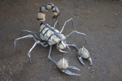 62.-Skulptura-kalviskas-metalinis-skorpionas