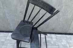 105.-Skulptura-Gama kėdė