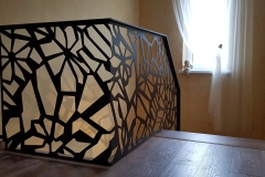 110.-Modernus-vidaus-laiptu-tureklai