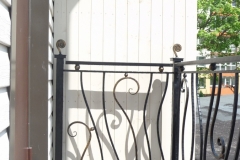 118.-Modernus-kalviski-vidaus-laiptu-tureklai