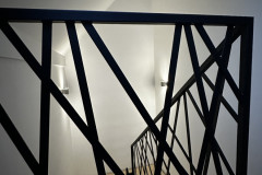 132.-Metaliniai-modernus-laiptu-tureklai