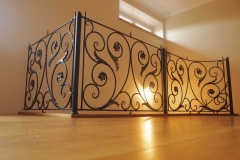 45. Kalviški laiptų turėklai