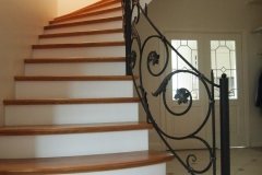 46. Kalviški laiptų turėklai