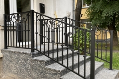 56.-Kalviski-metaliniai-lauko-laiptu-tureklai