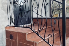 68.-Kalviski-metaliniai-lauko-laiptu-tureklai