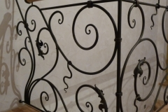 87.Klasikiniai-kalviski-vidaus-laiptu-tureklai