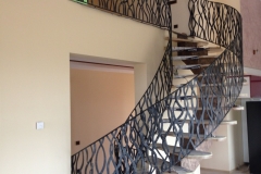 95.-Kalviski-vidaus-laiptu-tureklai