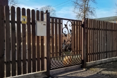 136.-Kalviski-atveriami-kiemo-vartai-ir-varteliai