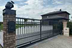 148.-Kalviski-stumdomi-kiemo-vartai