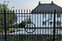 158.-Metaliniai-kalviski-kiemo-vartai