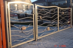 33.-Kalviski-atveriami-automatiniai-kiemo-vartai