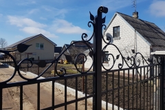 69.-Kalviski-atveriami-automatiniai-kiemo-vartai-ir-varteliai